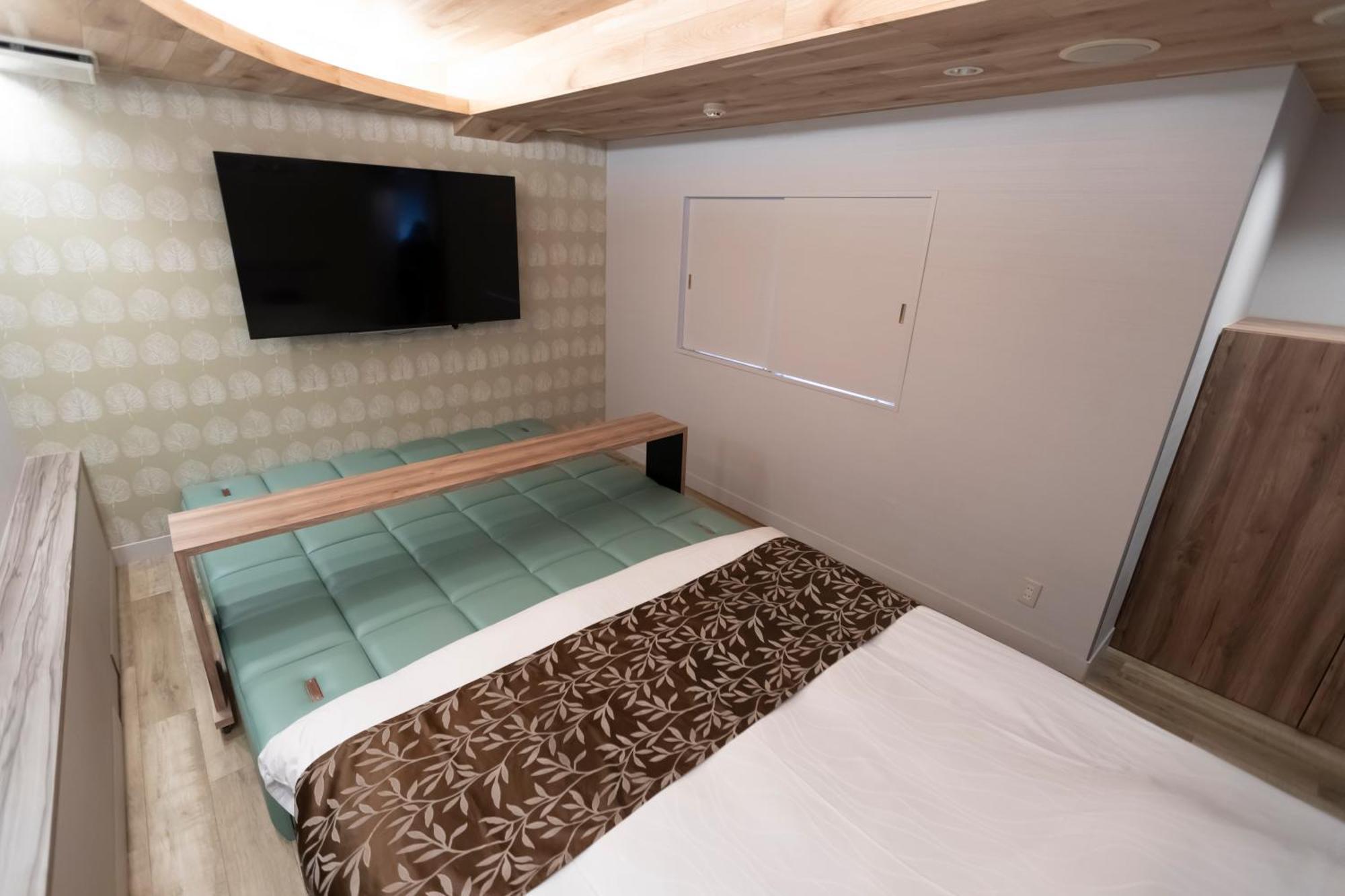 Hotel Atlas Shinkabukicho (Adults Only) Tokyo Exterior photo