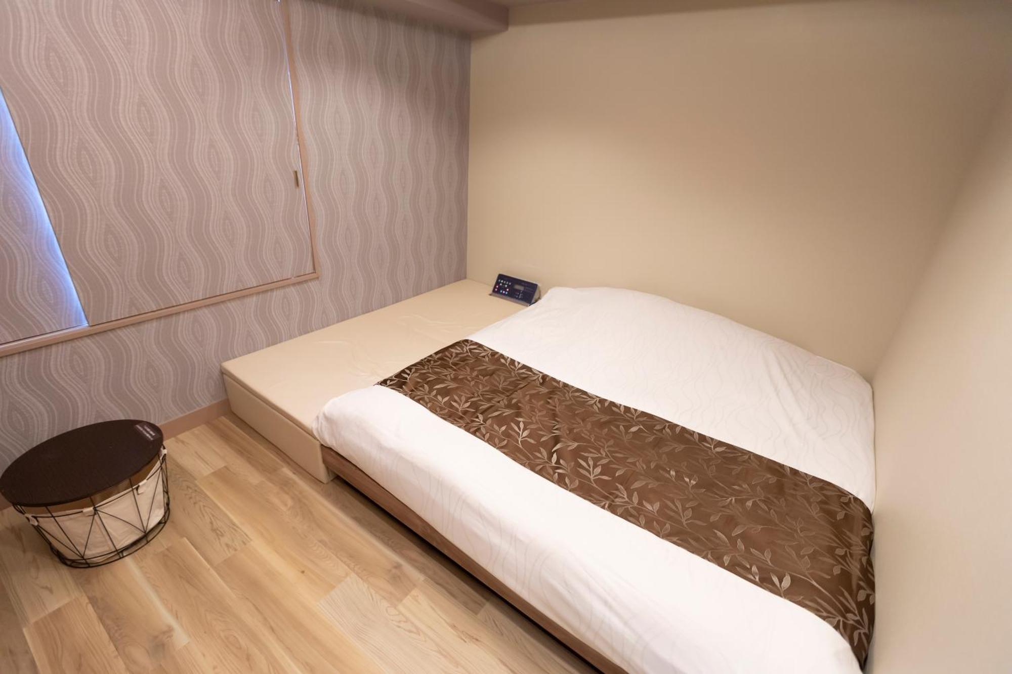 Hotel Atlas Shinkabukicho (Adults Only) Tokyo Exterior photo