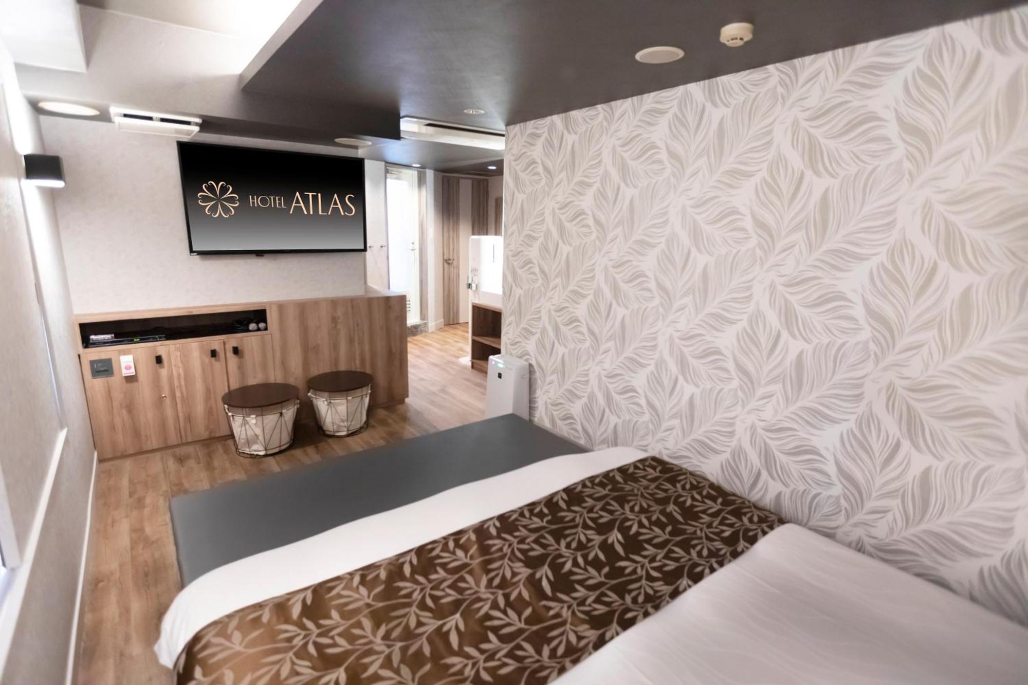 Hotel Atlas Shinkabukicho (Adults Only) Tokyo Exterior photo