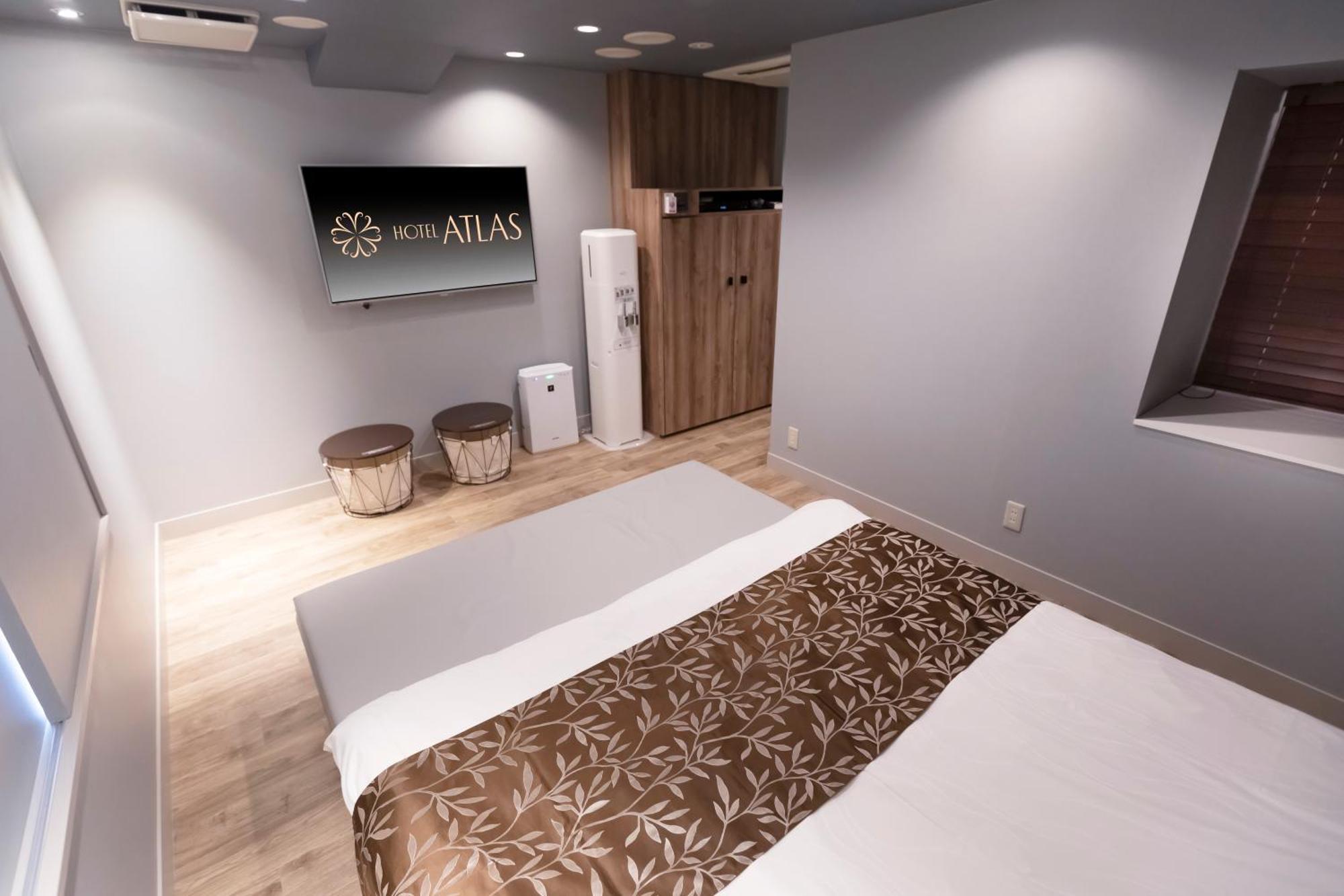 Hotel Atlas Shinkabukicho (Adults Only) Tokyo Exterior photo