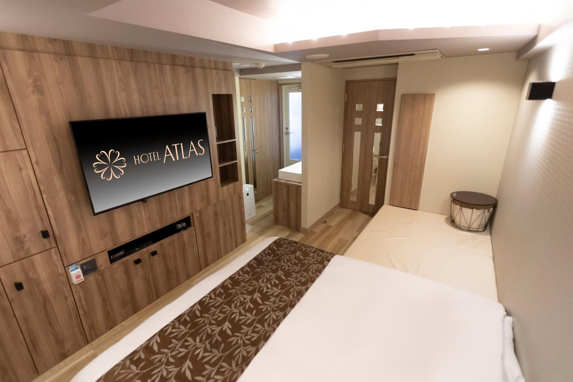 Hotel Atlas Shinkabukicho (Adults Only) Tokyo Exterior photo